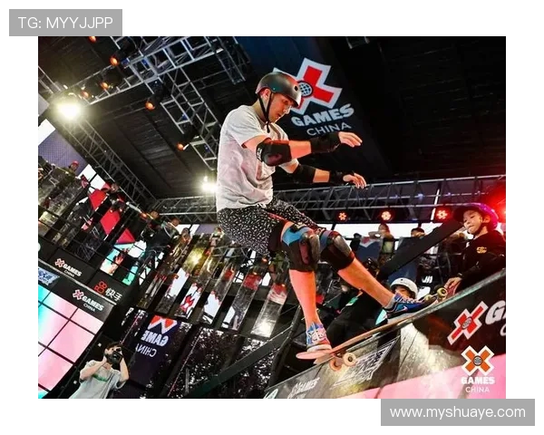 北京极限运动队在滑板精英赛中以61分稳居积分榜首位