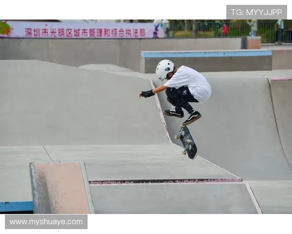 深圳滑板队荣登滑板节奏排行榜第六名展现青春活力与团队精神