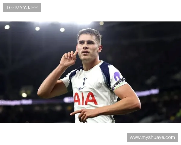 莱切斯与热刺对决前瞻分析双方战术特点及关键球员表现探讨 莱切斯与热刺对决前瞻分析双方战术特点及关键球员表现探讨