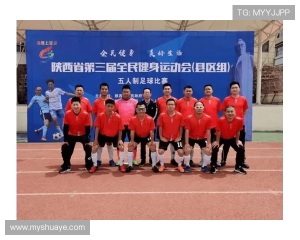 重庆足球队的精神探索与战术解析揭示足球的魅力与团队意识 重庆足球队的精神探索与战术解析揭示足球的魅力与团队意识