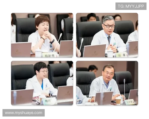 重庆飞盘队快攻革新之路探索与实践的深度剖析 重庆飞盘队快攻革新之路探索与实践的深度剖析