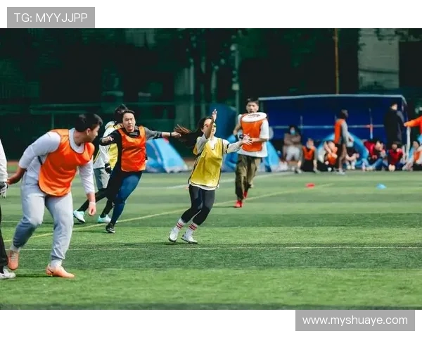 飞盘运动的魅力与挑战：西安飞盘队的成功运营揭秘